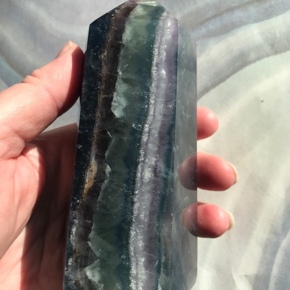 730 grams natural rainbow fluorite tower - Picture 10 of 11